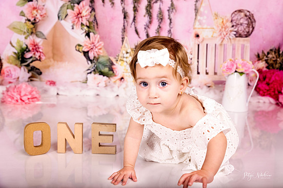 cake smash bohemian style woodford green photographer birthday photo time