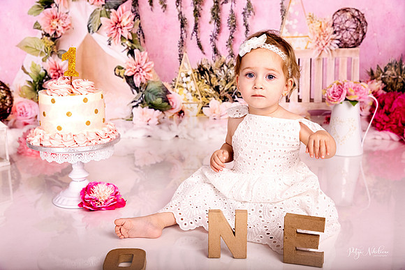 cake smash bohemian theme london kids photographer
