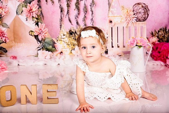 cake smash bohemian style birthday girl celebration woodford