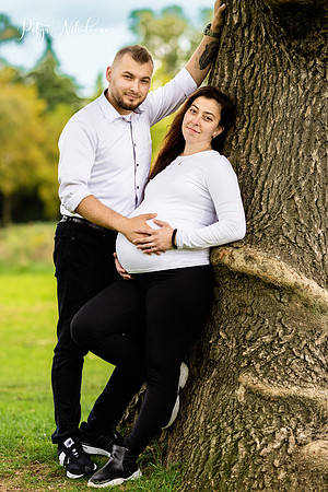 magi maternity session ray lodge woodford