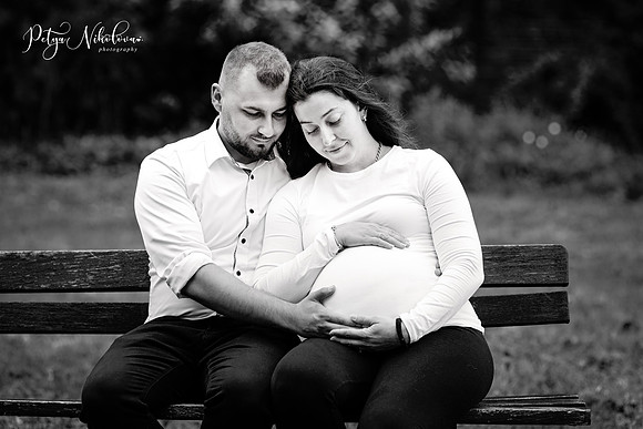 magi maternity session portraits outdoor photography ray lodge park woodford