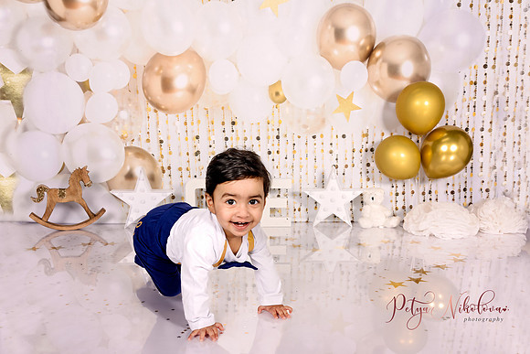 celebration cake smash set up