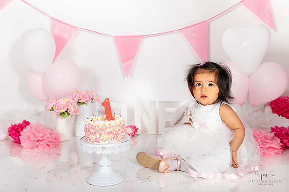 a first birthday photography studio woodford green family kids cake smash