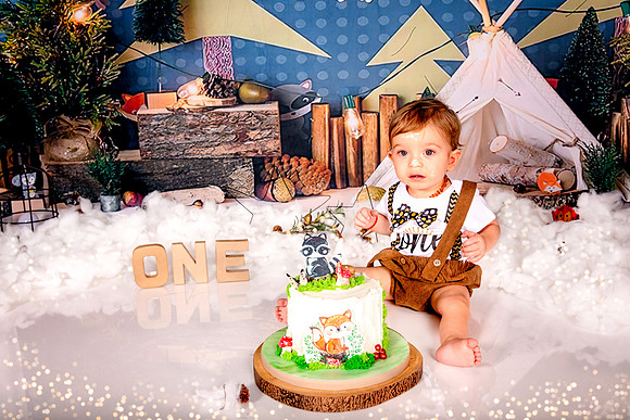 new christmas cake smash photography studio photos kids parents siblings photo London