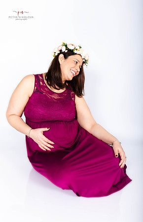 nikolovaphotography studio portraits maternity london