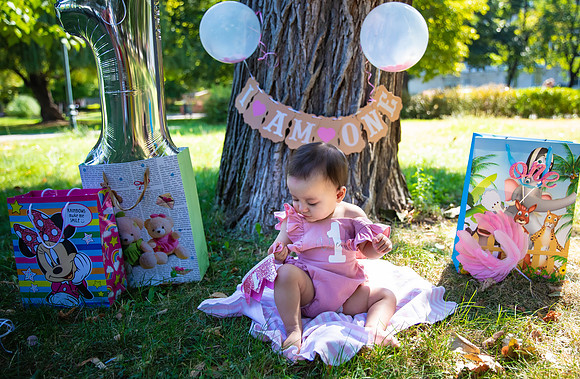 outdoor birthday girl photography woodford green